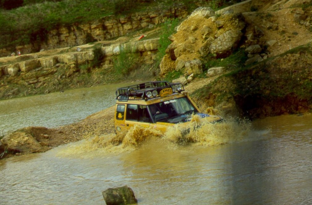 The Camel Trophy Discovery Click on the picture to enter